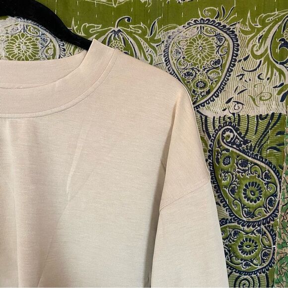 Lululemon Trench Perfectly Oversized Cropped Crew Softstreme Size 8 - Picture 7 of 15